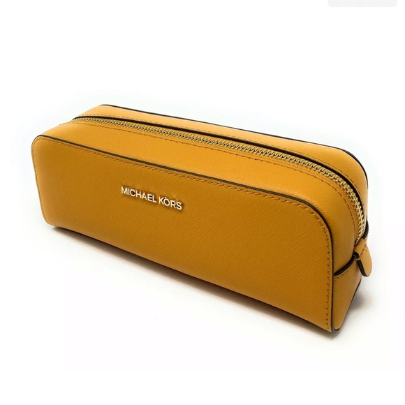 Michael Kors Giftables Medium Pencil Case Signature Leather Makeup Case Marigold - Picture 1 of 6